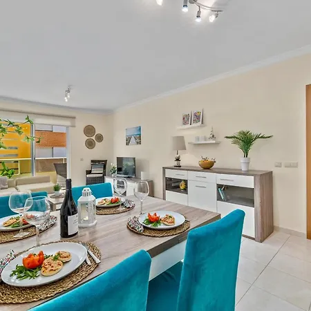 Relaxing 1-bedroom With Pool, Near Beach *