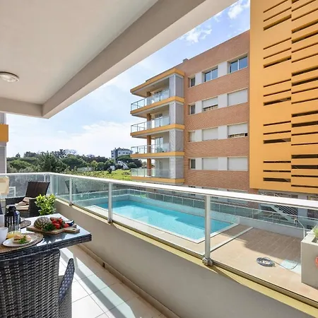 Relaxing 1-bedroom With Pool, Near Beach *