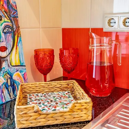 Apartamento Relaxing 1-bedroom With Pool, Near Beach Quarteira