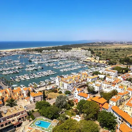 Relaxing 1-bedroom With Pool, Near Beach Apartment Quarteira